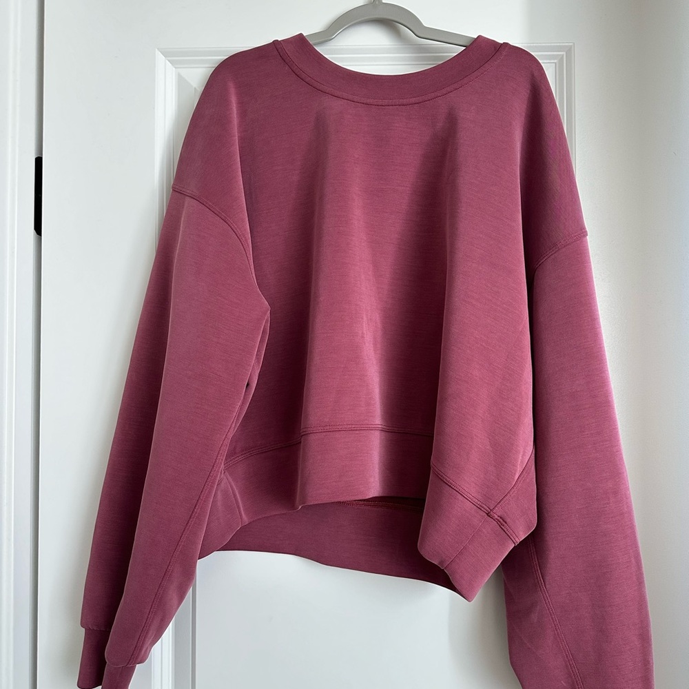 Lululemon soft stream crop
